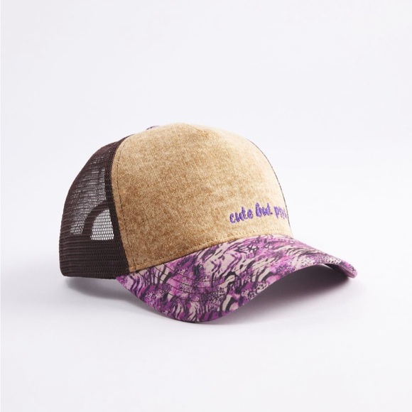 NWT URBAN OUTFITTERS ‘Cute but Psycho’ Colorblock Dad Hat - Adjustable F… - Picture 1 of 12